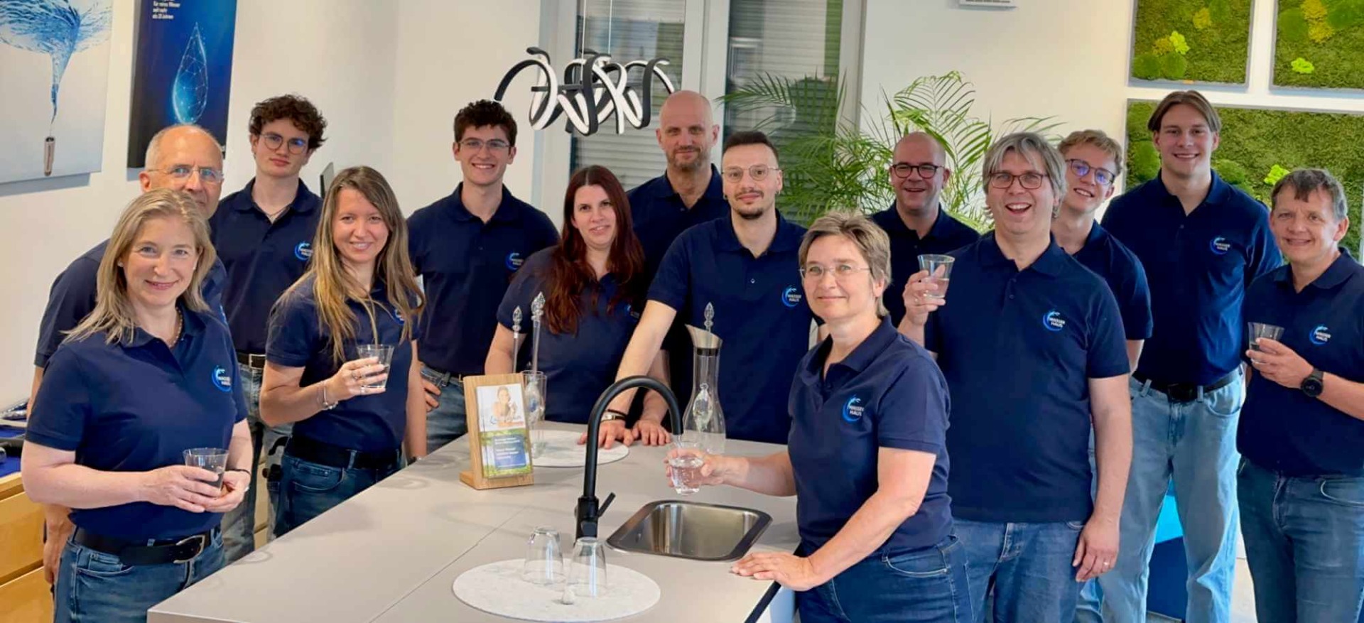 Team Wasserhaus im Showroom - unsere Experten beraten Sie kompetent zu Trinkwasserfilter